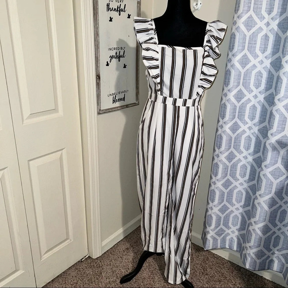 Pants - New with tag Striped jumpsuit with ruffle details short sleeve jumpsuit